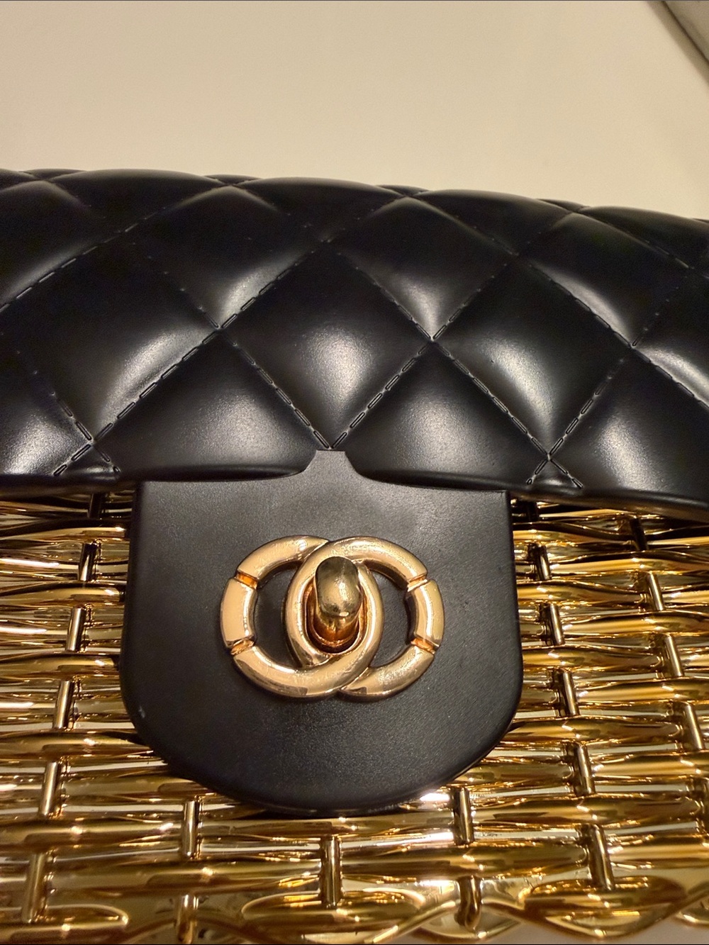 Elegant Black and Gold Quilted Crossbody Bag - Picture 10 of 11